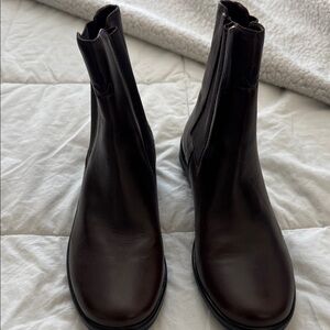 NWOB- Toschi Women’s Dark Brown Chelsea Ankle Boots Leather (made in Italy)